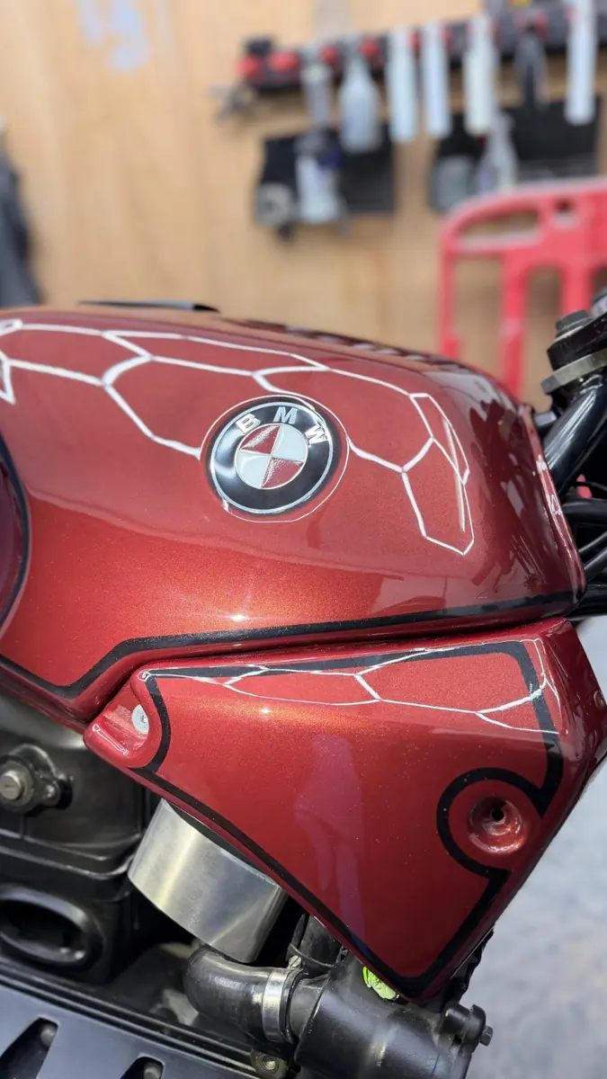 1985 BMW K100 café racer, bespoke paint